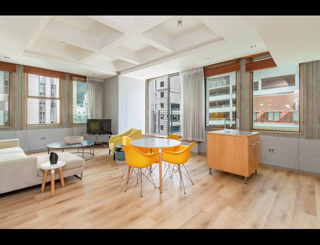 1 BEDROOM APARTMENT FOR SALE IN CAPE TOWN CITY CENTRE